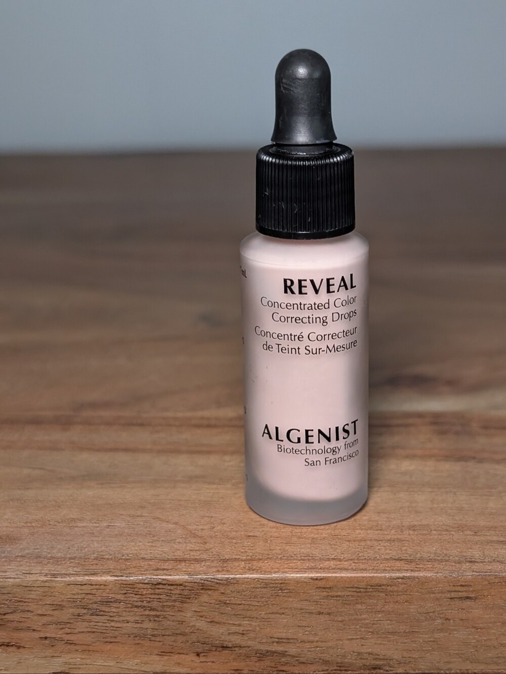 Algenist Reveal Concentrated Color Correcting Drops in Pink